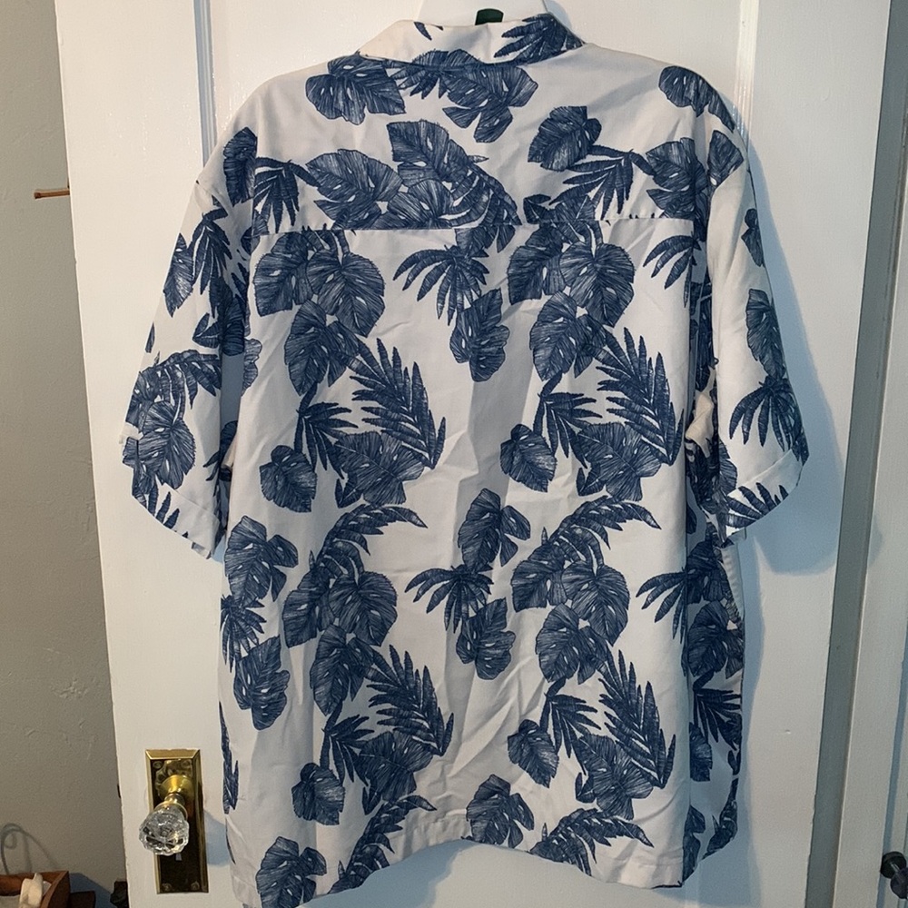 Café Luna button up Dress shirt - Picture 3 of 3